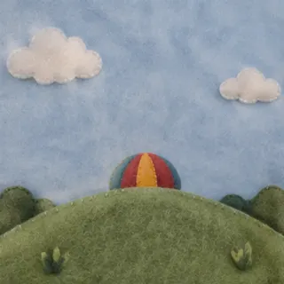 Felt hot-air balloon, frame 12